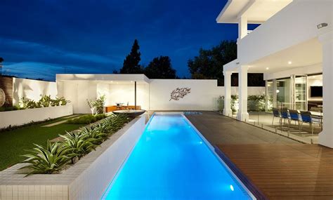 The Benefits Of Lap Pools And Their Distinctive Designs