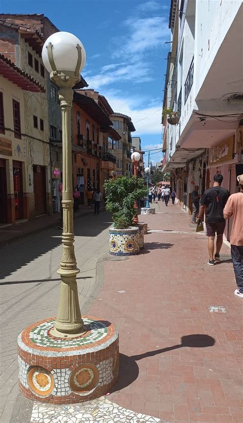 Calle de la Cerámica Carmen de Viboral, Antioquia – Colombia