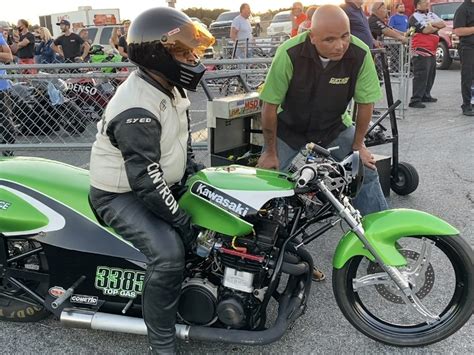 Hot Rod Kawasaki KZs vs Modern Sport Bikes! – Drag Bike News