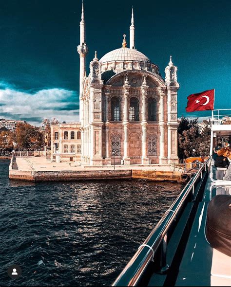 Ortaköy Mosque in Istanbul, Turkey one of the few baroque mosques in Europe. : Turkey