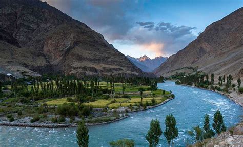 20 Popular Rivers of Pakistan - Articles - Crayon