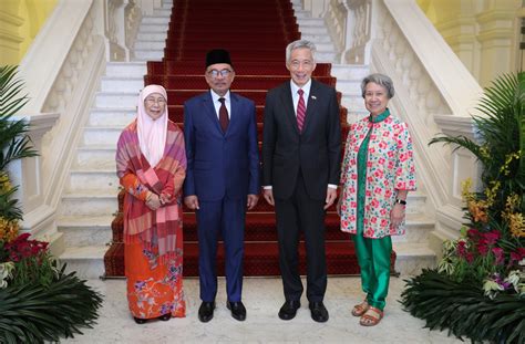 PM Lee Welcomed Malaysian PM Anwar Ibrahim to the Istana, 30 January ...