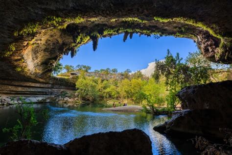 10 Romantic Getaways In Austin, Texas