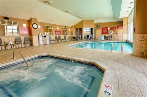 9 Best Pet-Friendly Hotels In Indianapolis, Indiana - | Trip101