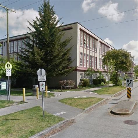 Templeton Secondary School in Vancouver, Canada (Google Maps)