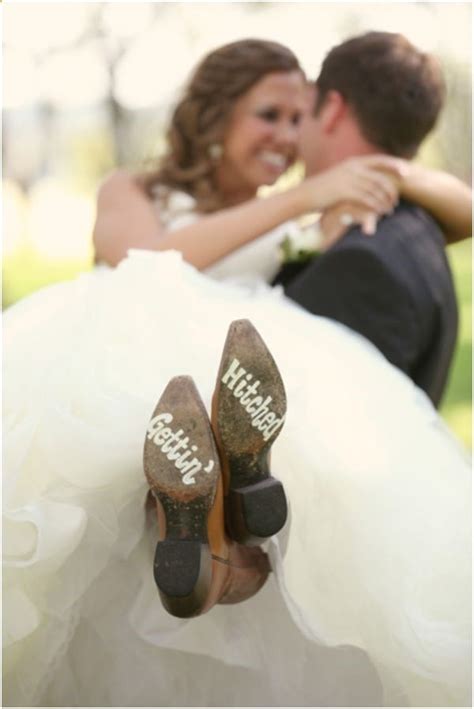 adorable bride and groom portraits, sweet bride and groom portraits ...