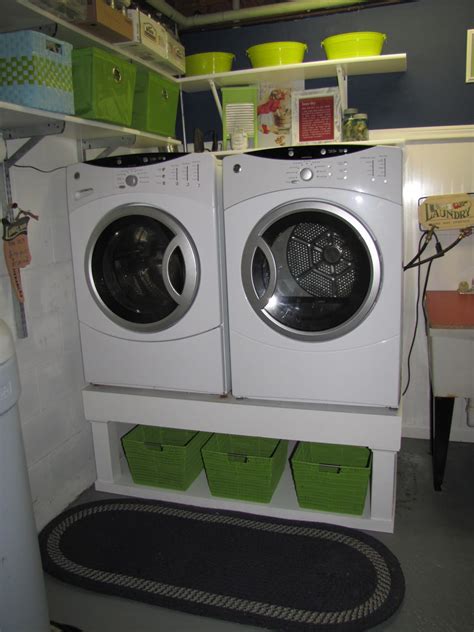 Sustainably Chic Designs: Laundry Room Redo