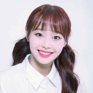 Chuu: Berita, Foto, Video, Lirik Lagu, Profil & Bio | Halaman Utama Chuu - WowKeren.com