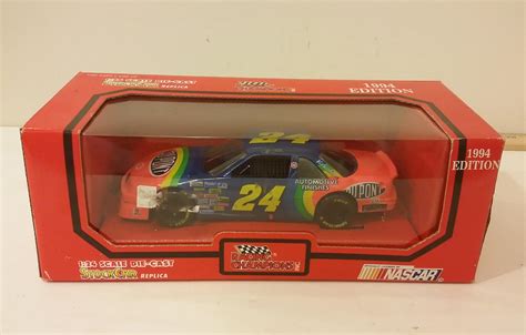 Racing Champions 1:24 Scale, Jeff Gordon #24 Die Cast Car, Nascar, 1994