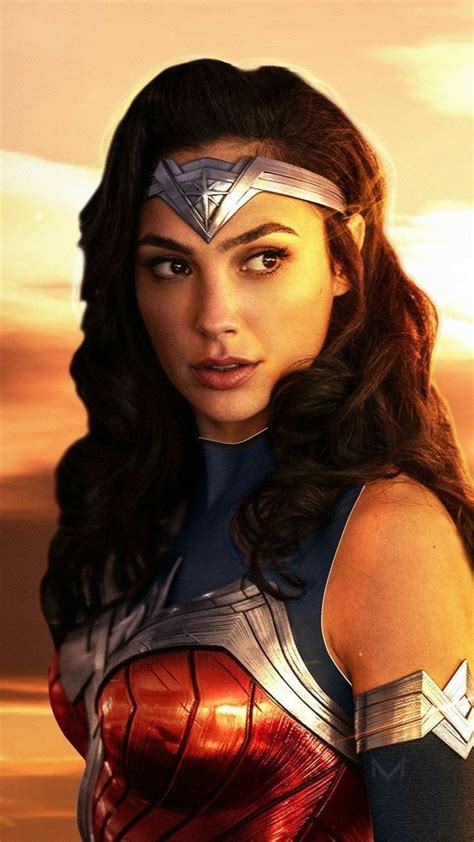 Pin by Yohan Blanco on max | Gal gadot wonder woman, Wonder woman ...