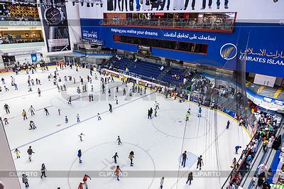 Ice rink of Dubai Mall | High resolution stock photo | CLIPARTO