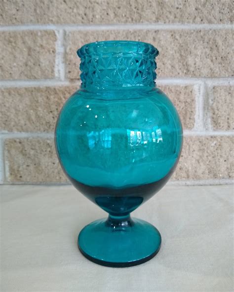 Blue Footed Art Glass Vase with Raised Diamond Patterned | Etsy | Art glass vase, Modern retro ...