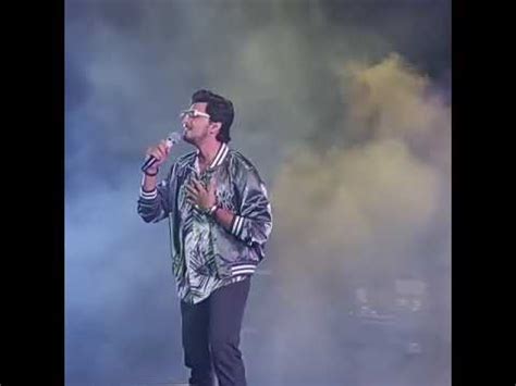 Darshan raval live concert in indore..(no 1 yaari jam fest) - YouTube