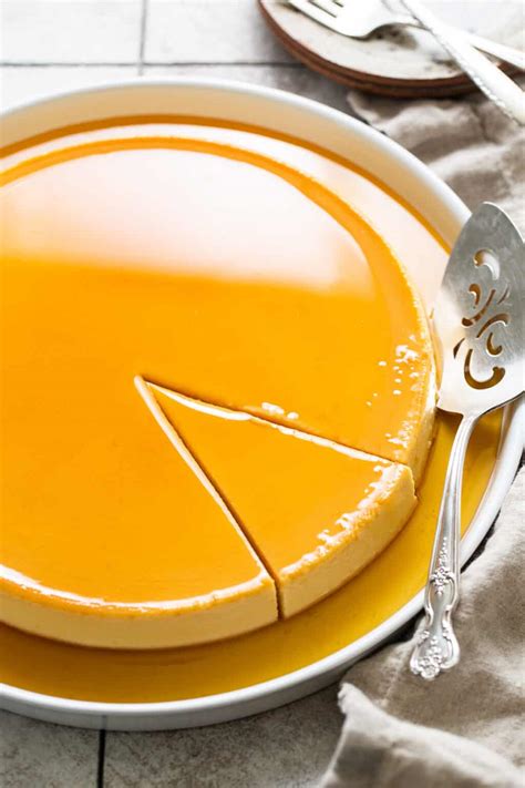 Flan de Queso - Isabel Eats