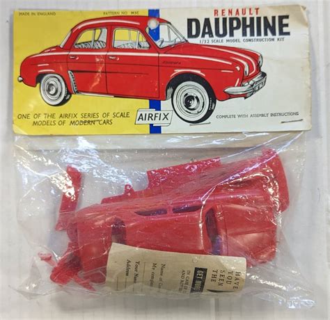 AIRFIX Models | AIRFIX M3C RENAULT DAUPHINE | Model Kits