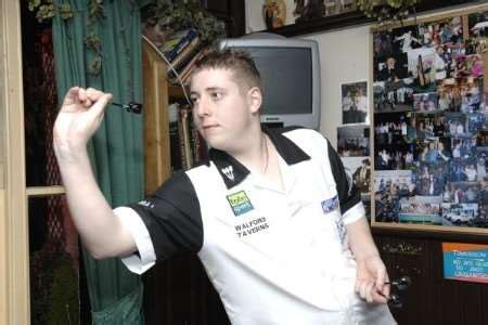 Shepherd crashes out of darts championship