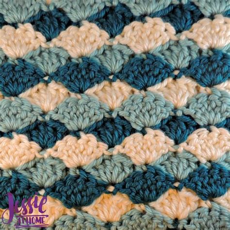 Crochet Shell Stitch Baby Blanket - Free Crochet Pattern | Jessie At Home