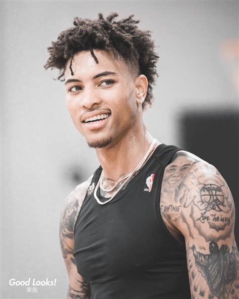 Kelly Oubre Jr. has the dreamiest eyes. : r/LadyBoners