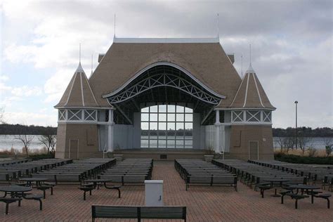 On the Grid : Lake Harriet Bandshell