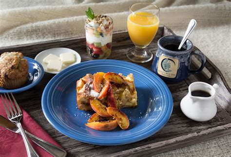 Maine Breakfast Is Authentic & Gourmet - Wolf Cove Inn