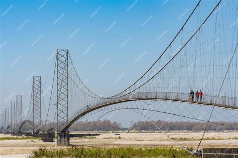 Premium Photo | Long Suspension Bridge Kanchanpur Dodhara Chadani Bridge of Mahakali River in ...