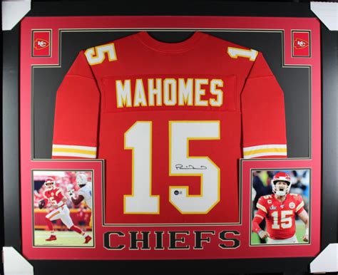 Patrick Mahomes Signed 35x43 Custom Framed Jersey Display (Beckett ...