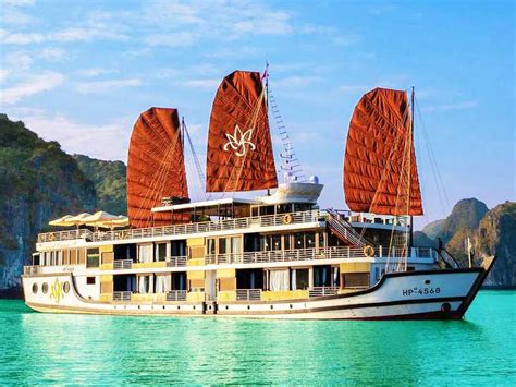 Orchid Cruise - Halong Bay 5 Star Cruise - Lan Ha Bay Cruise