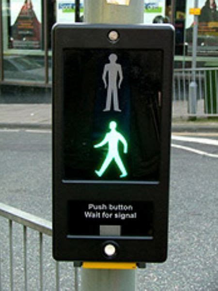 Pedestrian Crossing – Signalised – Road Safety Toolkit