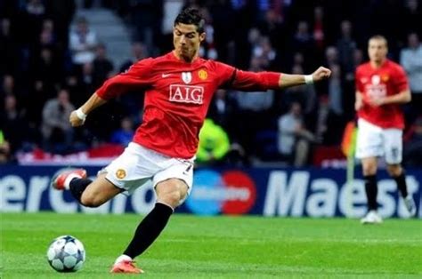 Cristiano Ronaldo 9: Cristiano Ronaldo gana el premio puskas a mejor gol del 2009