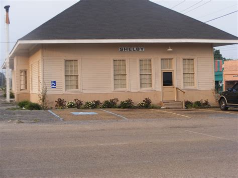 Shelby, MS : Near one of the walking trails, this is another view of the public library in ...