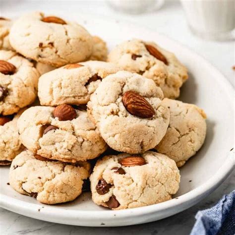 Almond Flour Cookies - Easy 6-Ingredient Vegan Cookies