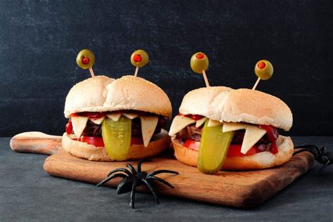 How to Make Halloween Monster Burgers Recipe | Halloween Land