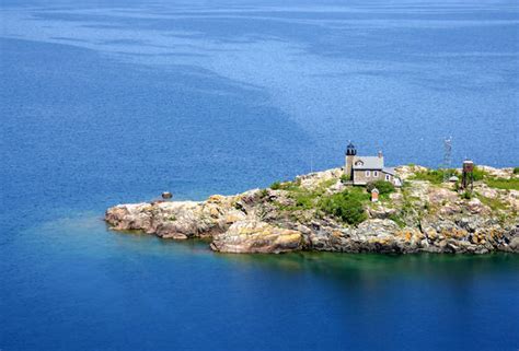 Granite Island Lighthouse in Off Marquette, MI, United States - lighthouse Reviews - Phone ...