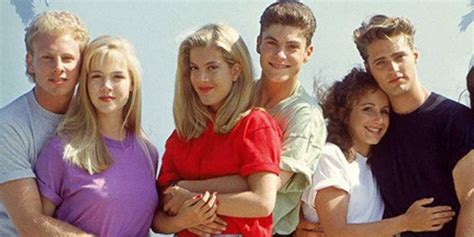 Beverly Hills 90210 Reunion Ordered To Series With Original Cast ...