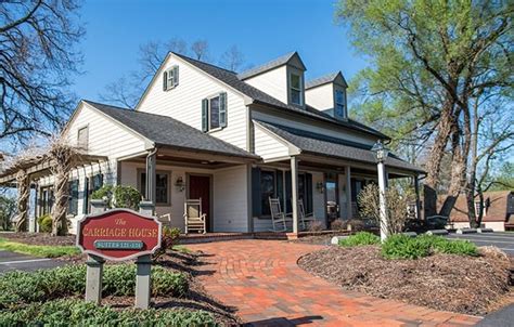 Lancaster, PA Bed & Breakfast - Bird-in-Hand Village Inn & Suites