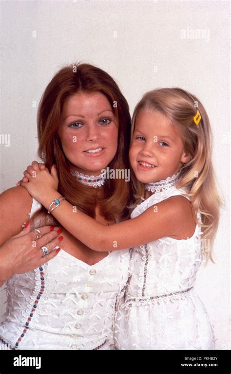 Lisa marie presley priscilla 1973 hi-res stock photography and images ...