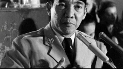 Foto Pidato Soekarno Tulisan - Riset