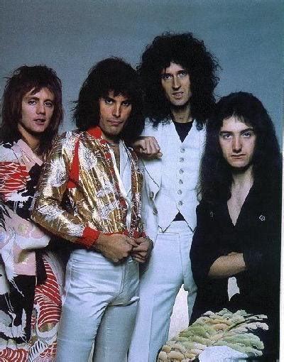 Queen - Classic Rock Photo (17508383) - Fanpop