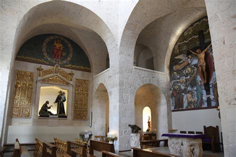 Alberobello - Church of Sant'Antonio; Inside (2) | Trulli | Pictures ...