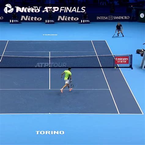 Zverev hits an insane backhand winner in the final game vs Alcaraz. : r ...