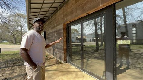 Newbern, Alabama town that locked out Black mayor, violated Voting Rights Act, new complaint alleges