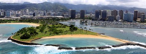 Ala Moana Beach Park - Things to Do in Honolulu