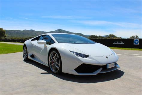 2015 Lamborghini Huracan photo on Automoblog.net