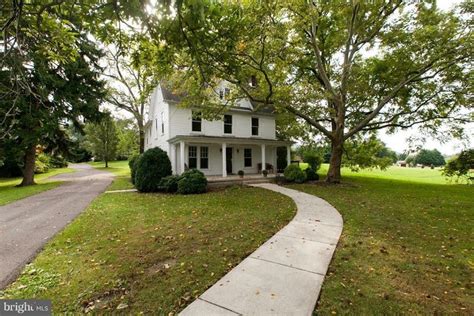 1800 Farmhouse For Sale In Smithsburg Maryland — Captivating Houses