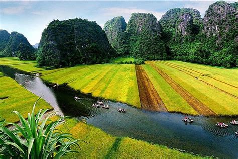 Ninh Binh 1 Day Tour: Hoa Lu,Boat trip Tam Coc,BIKING to Bich Dong ...