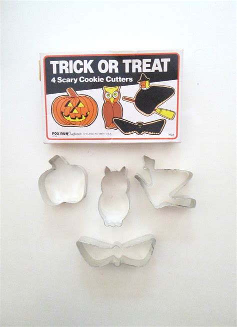 Vintage Halloween Metal Cookie Cutters / Trick or Treat Set of 4 ...