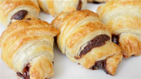 CROISSANT NUTELLA EN 5 MINUTOS! - YouTube