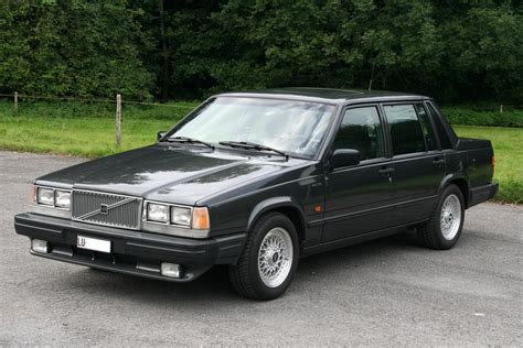 1989 Volvo 740 GLT (USA)