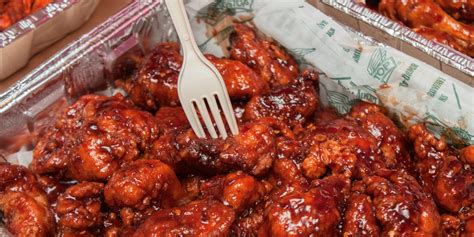 Wingstop's new spicy Korean sauce - Business Insider