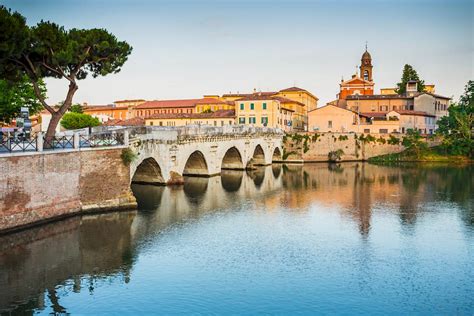 Il Borgo San Giuliano a Rimini: storia e curiosità